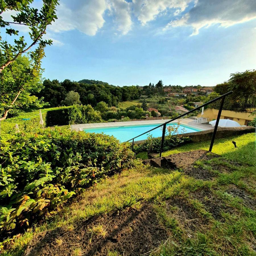 Appartamento Stropea Con Giardino Privato E Piscina Soiano Del Lago Bagian luar foto